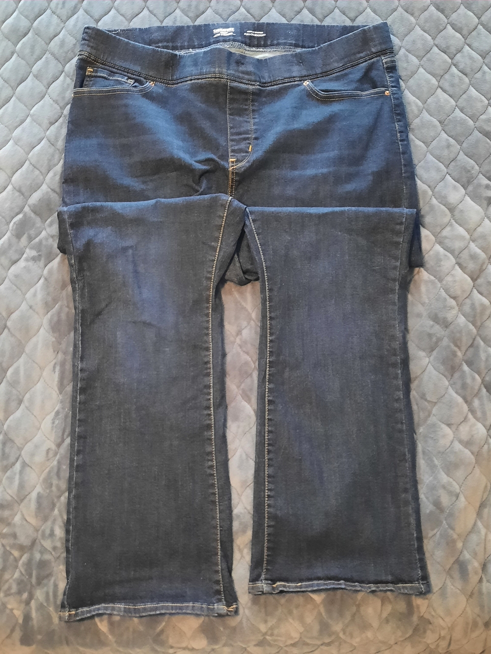 Signature by Levi Strauss Women's Dark Blue Bootcut Jeans